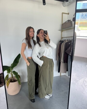 THIS WEEK 🤭 --> matching fits, zelfgebakken cakes, feest, spo...