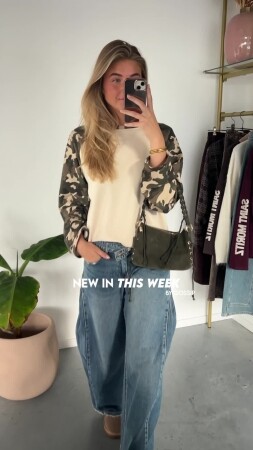 New in this week - styled by Trijntje 🤎 Longsleeves, satijnen...