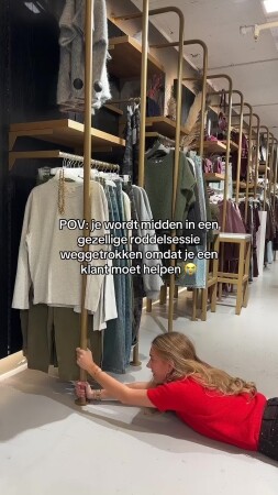 De tea 🫖 werd net goed 😭 ⁣
⁣
#gossipfashionstore #funn...