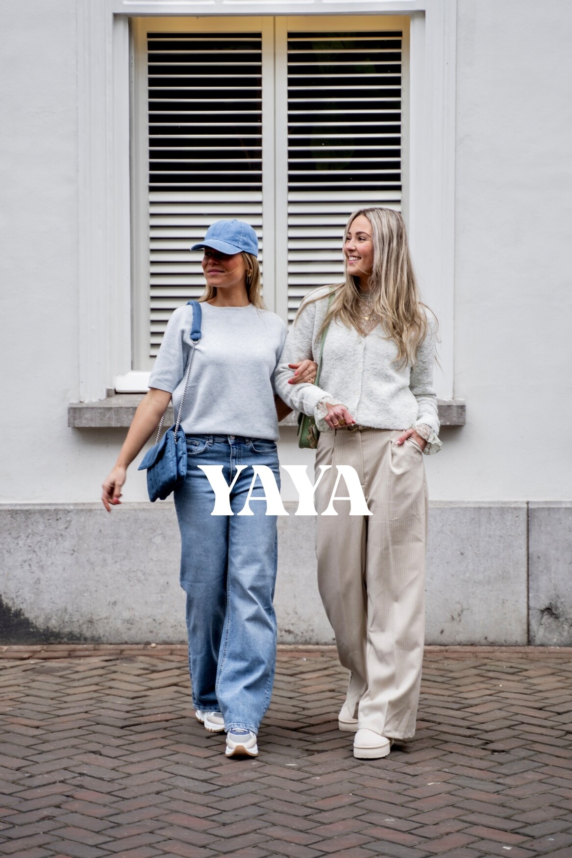 #SHOP THE LOOK 1550 %lookbooks.TITEL%