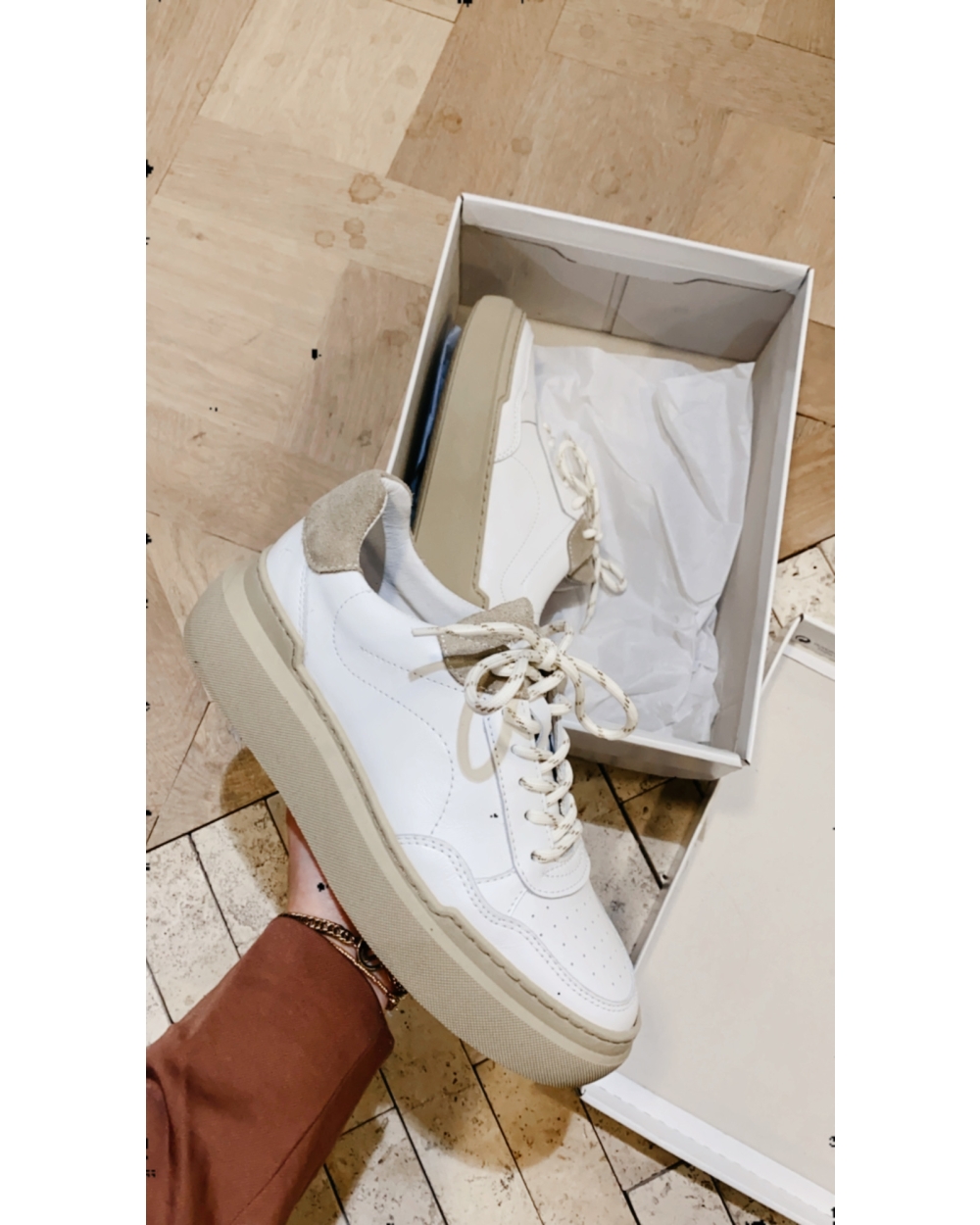 BARBARA SNEAKER