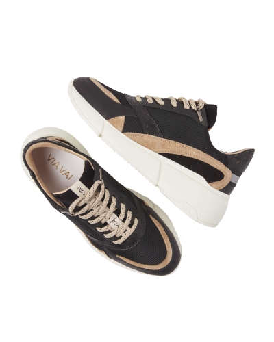 CELINA JAE CHUNKY SNEAKER 