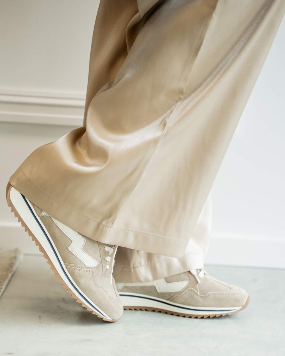 MIKKI ALEX SNEAKER BEIGE