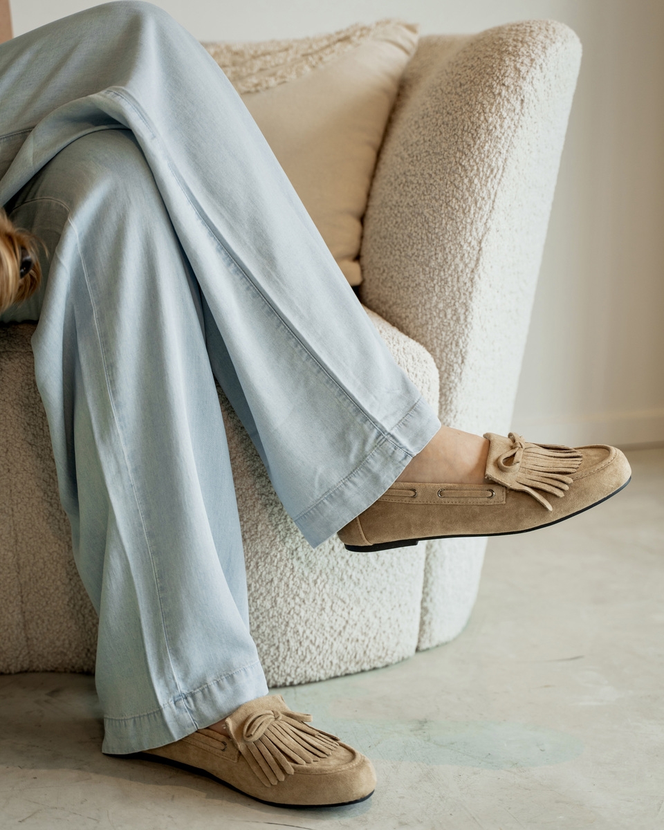 SUEDE MOCASSINS BEIGE