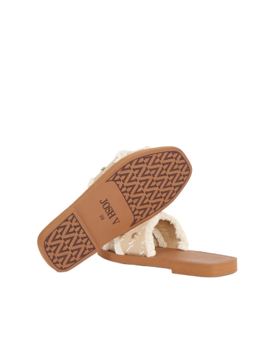 KRISTY SLIPPER