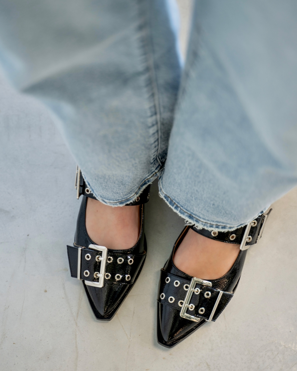 SLINGBACK ZWART