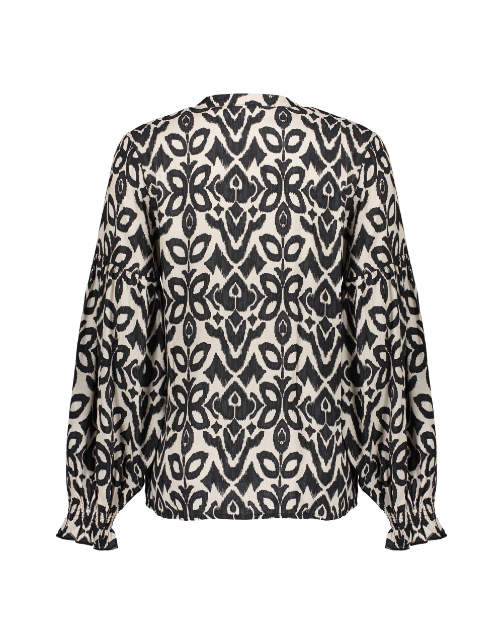 BLOUSE MET IKAT PRINT
