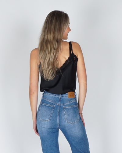 TOP MET KANT LOU ZWART