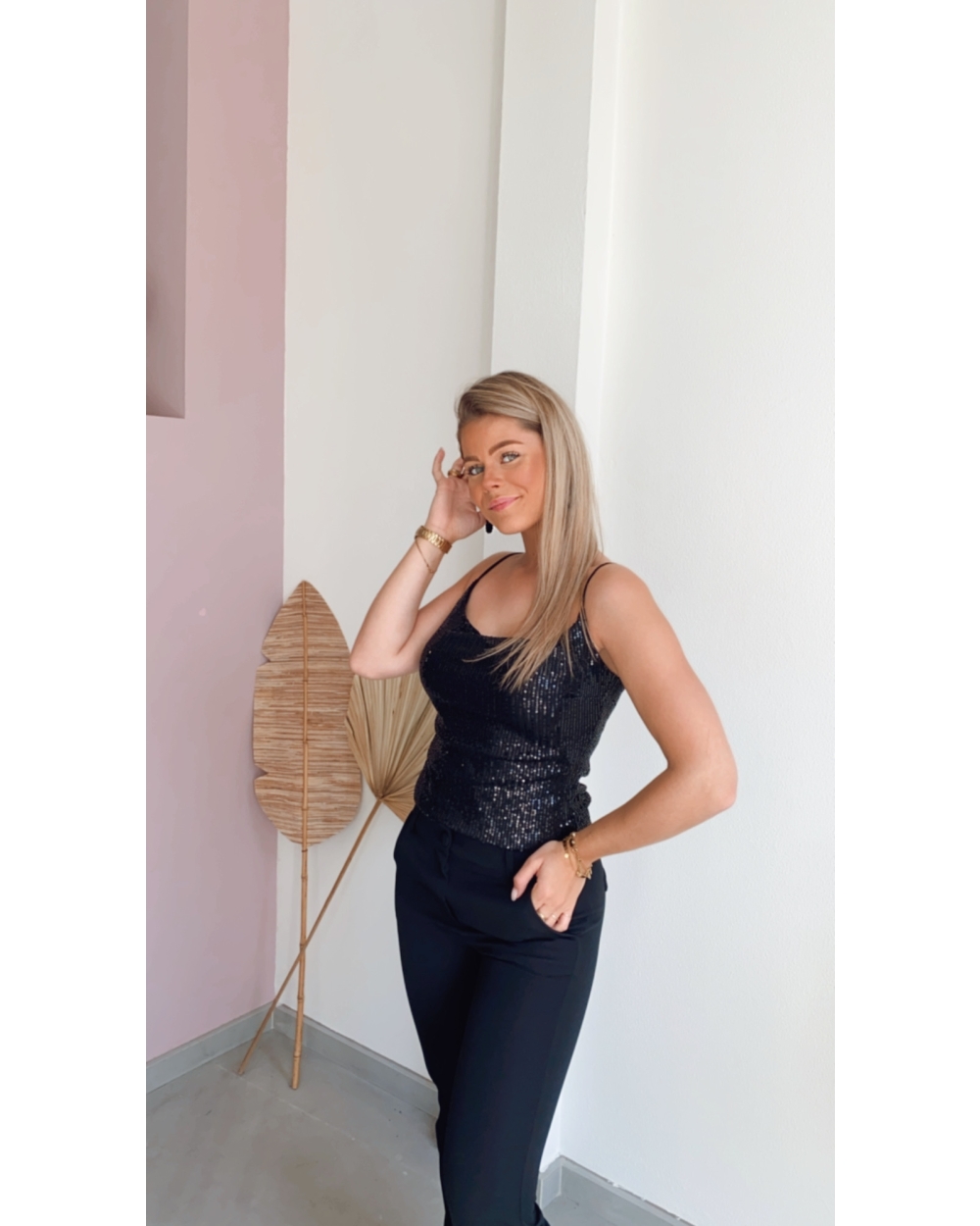 TOP HAILEY ZWART