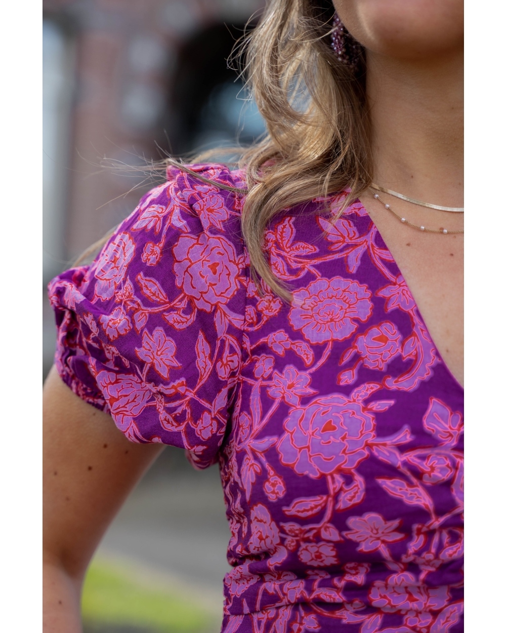 TOP WITH GATHERING AND FLOWER PRINT