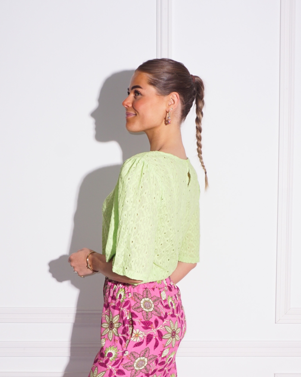 TOP MONA GROEN