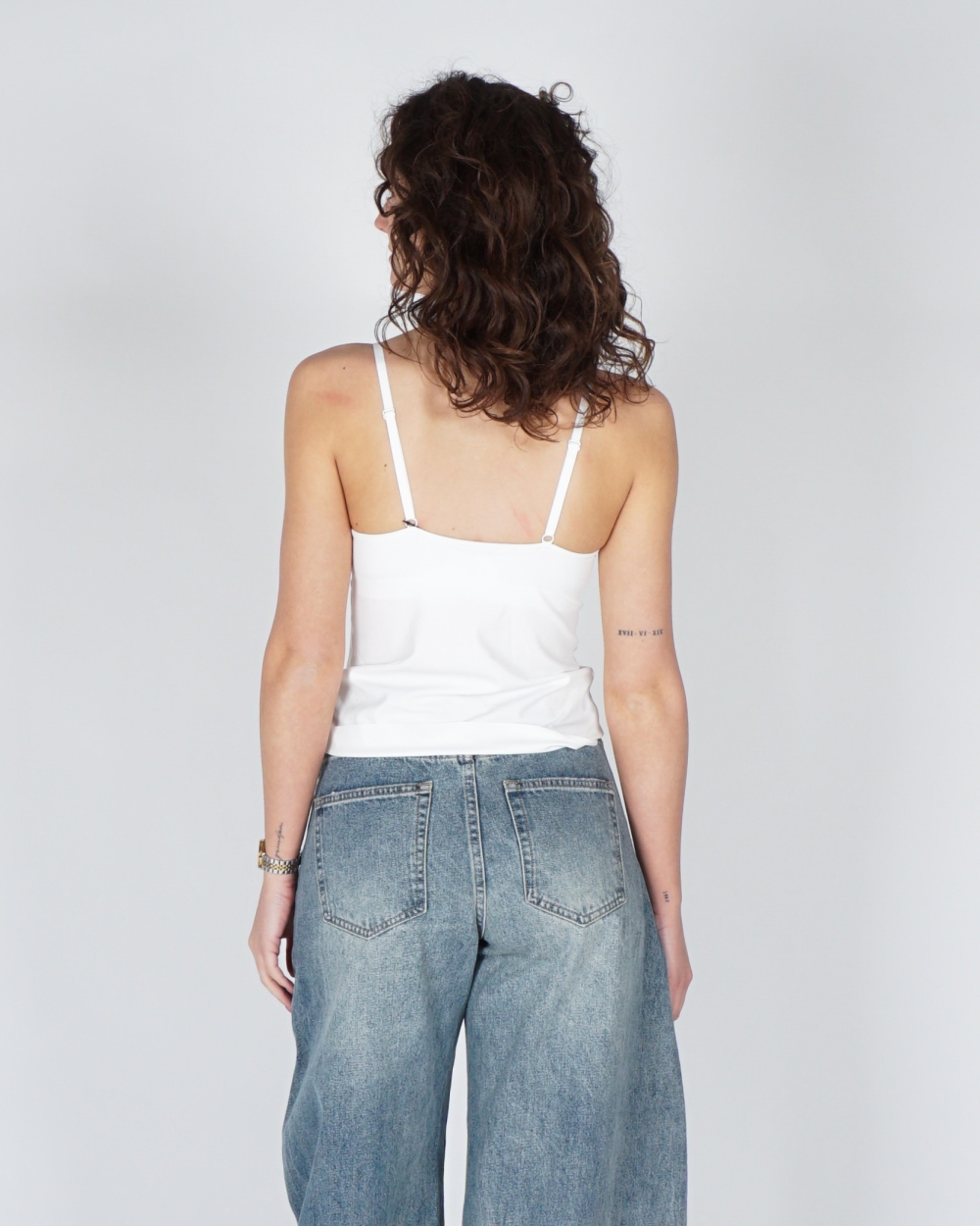 INVISIBLE TOP WIT
