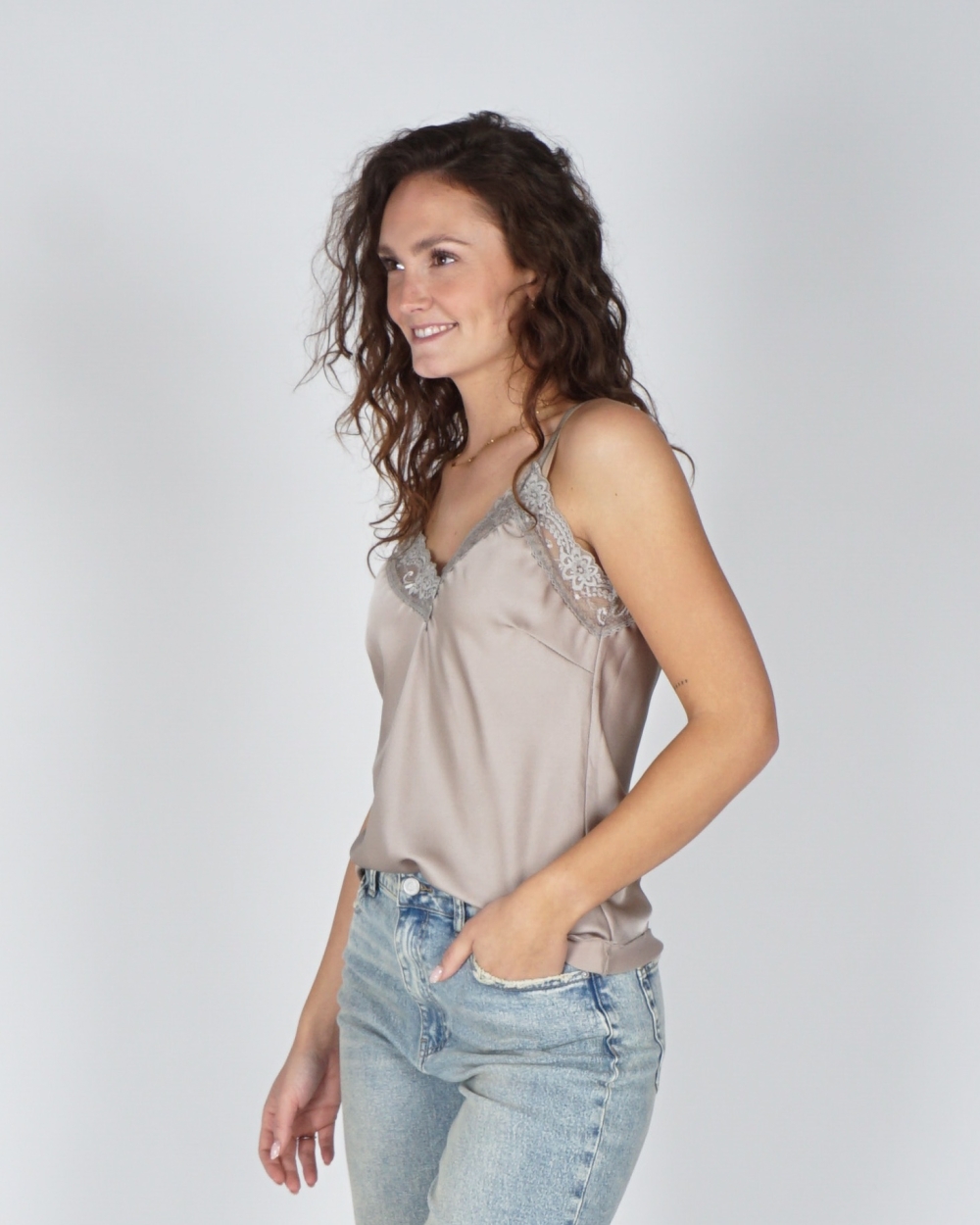 TOP MET KANT LOU TAUPE/GRIJS
