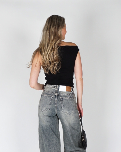 OFFSHOULDER TOP VANJA ZWART