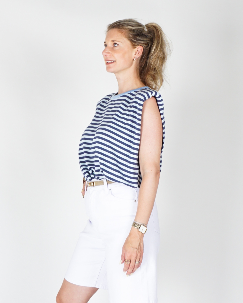 GESTREEPTE TOP SCHOUDERVULLING BLAUW/LICHTBLAUW