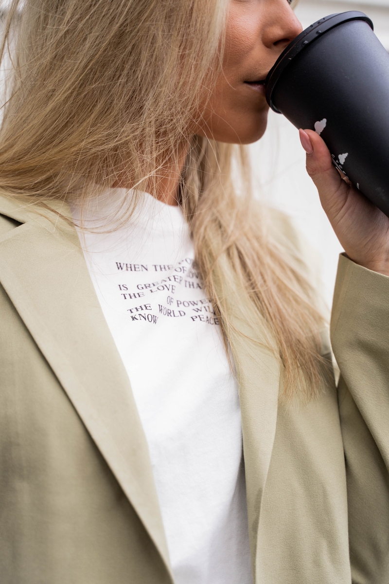 CATWALK JUNKIE TS POWER OF LOVE