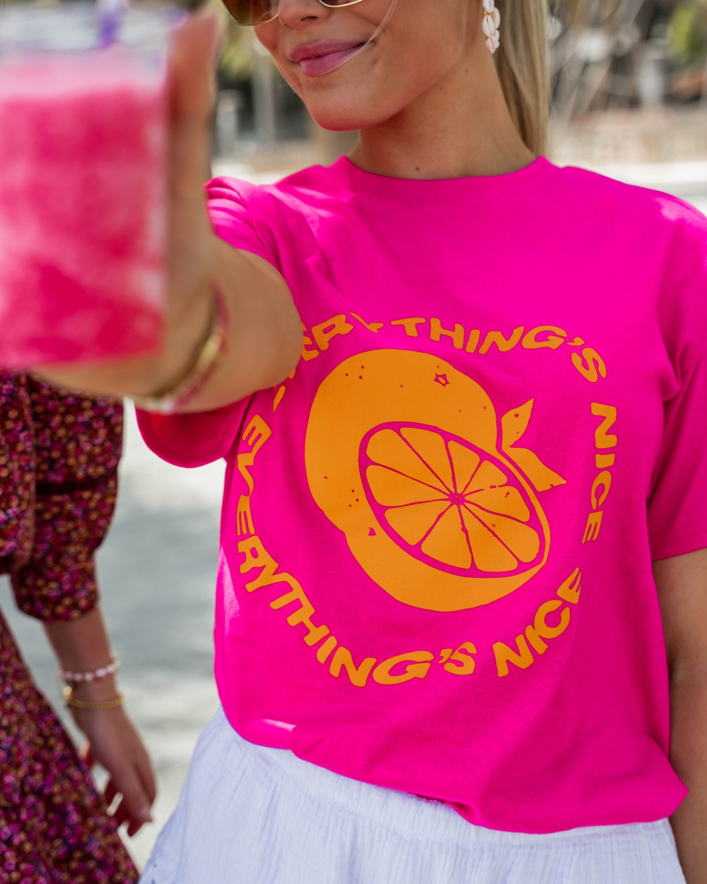 T-SHIRT EVERYTHING ORANJE PRINT