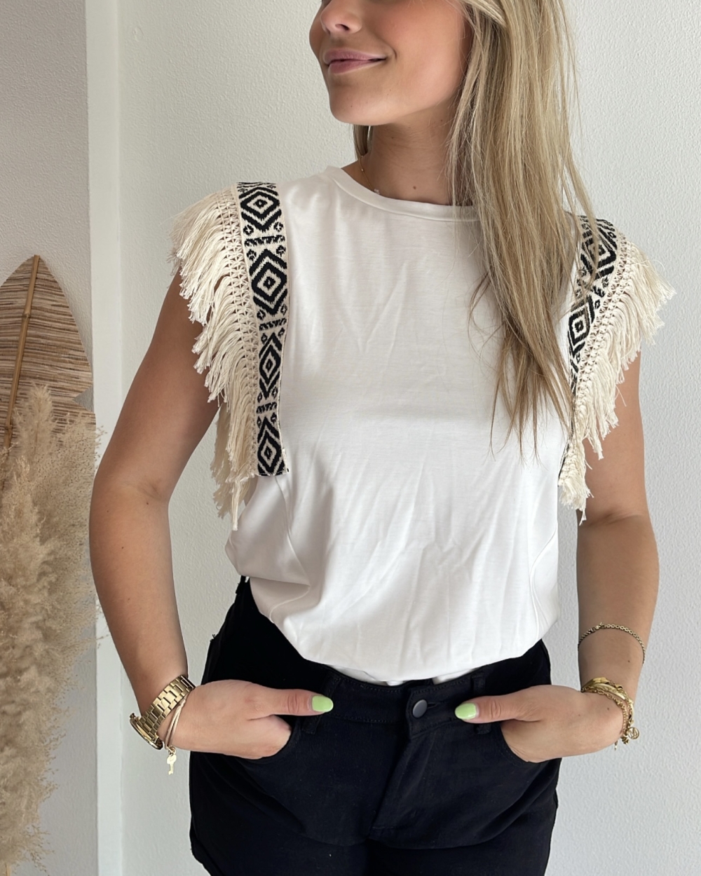 WIT T-SHIRT MET FRANJES