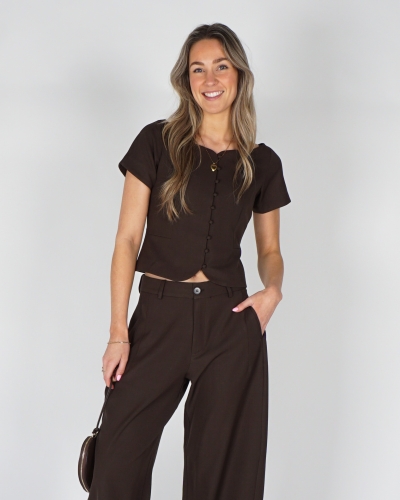 Neo Noir TOP MET HARTVORMVIGE HALS TANGO BRUIN 