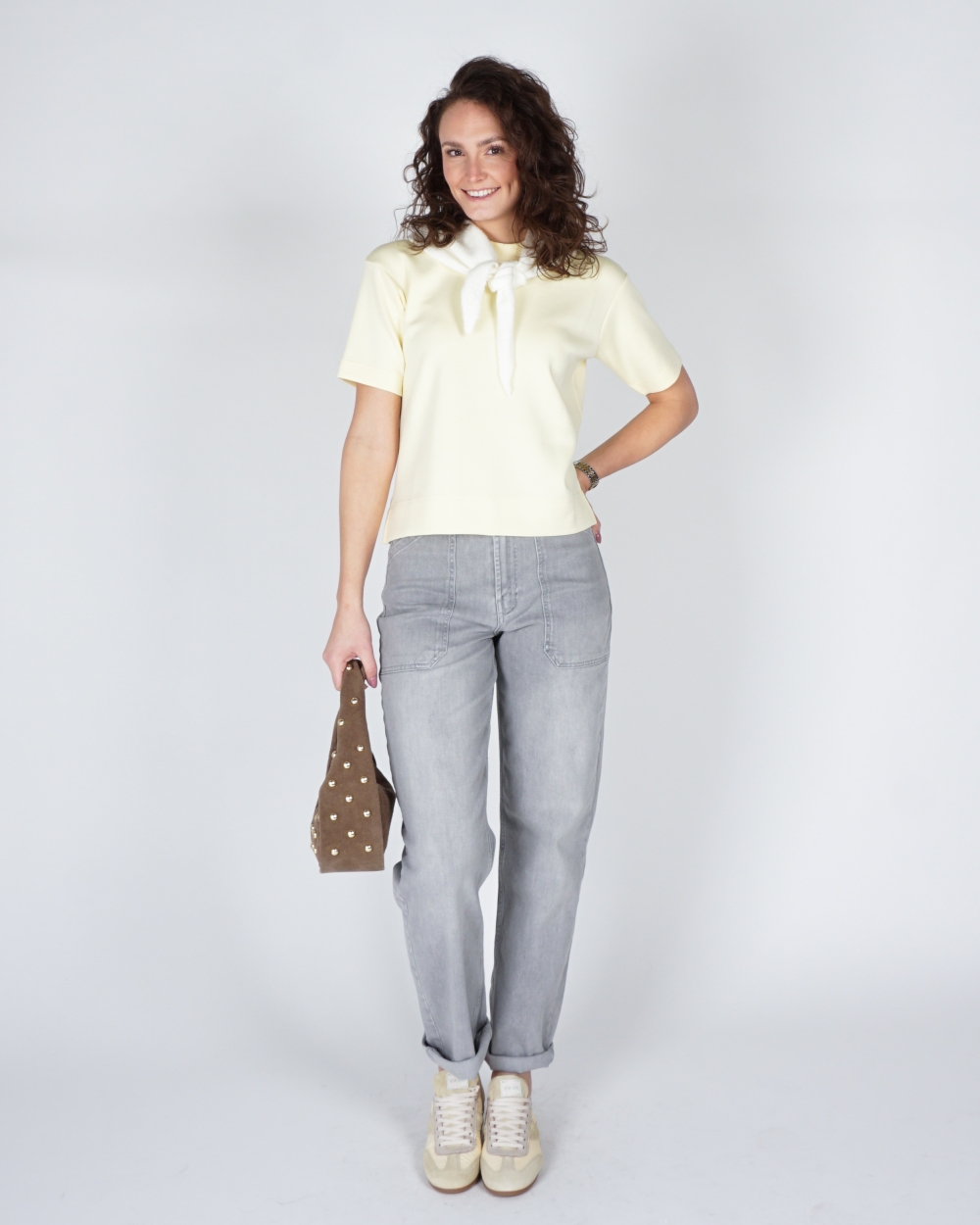 T-SHIRT RAE LICHT GEEL