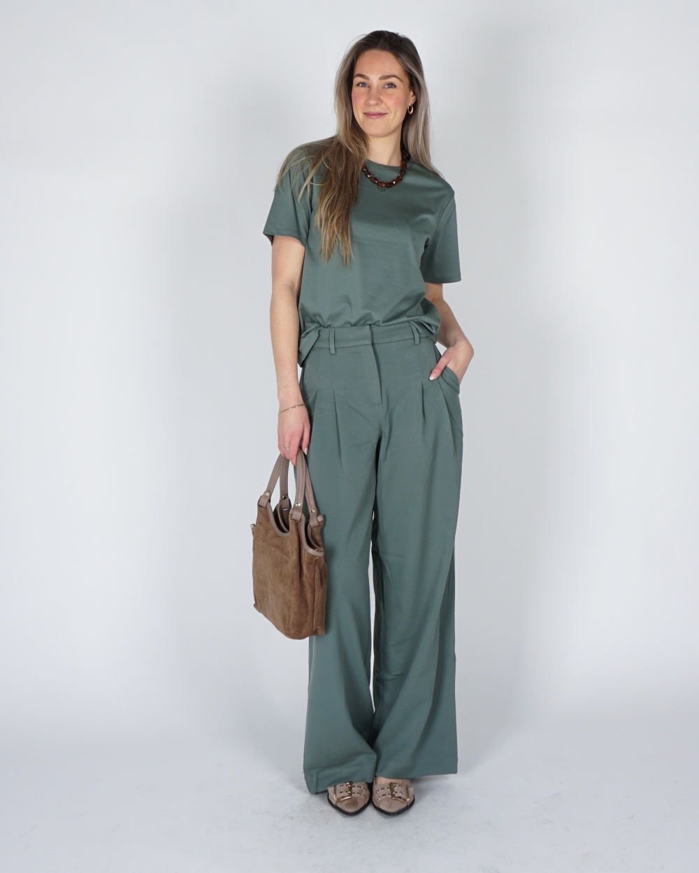 T-SHIRT MILEA ICON GROEN