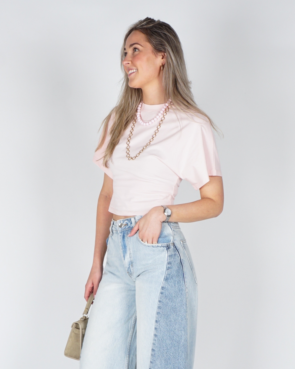 FITTED T-SHIRT LICHT ROZE