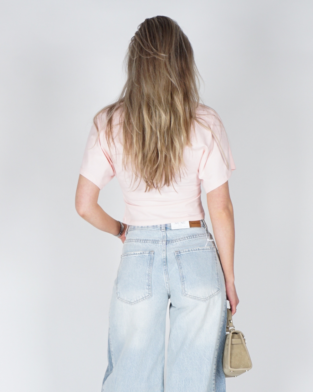 FITTED T-SHIRT LICHT ROZE