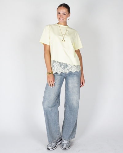 T-SHIRT MET KANT LICHT GEEL