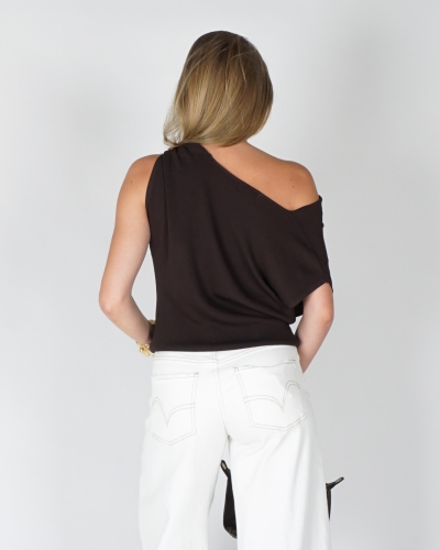 OFF SHOULDER TOP BRUIN