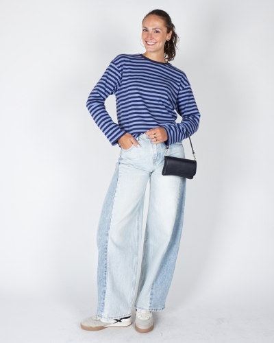 GESTREEPT T-SHIRT BLAUW