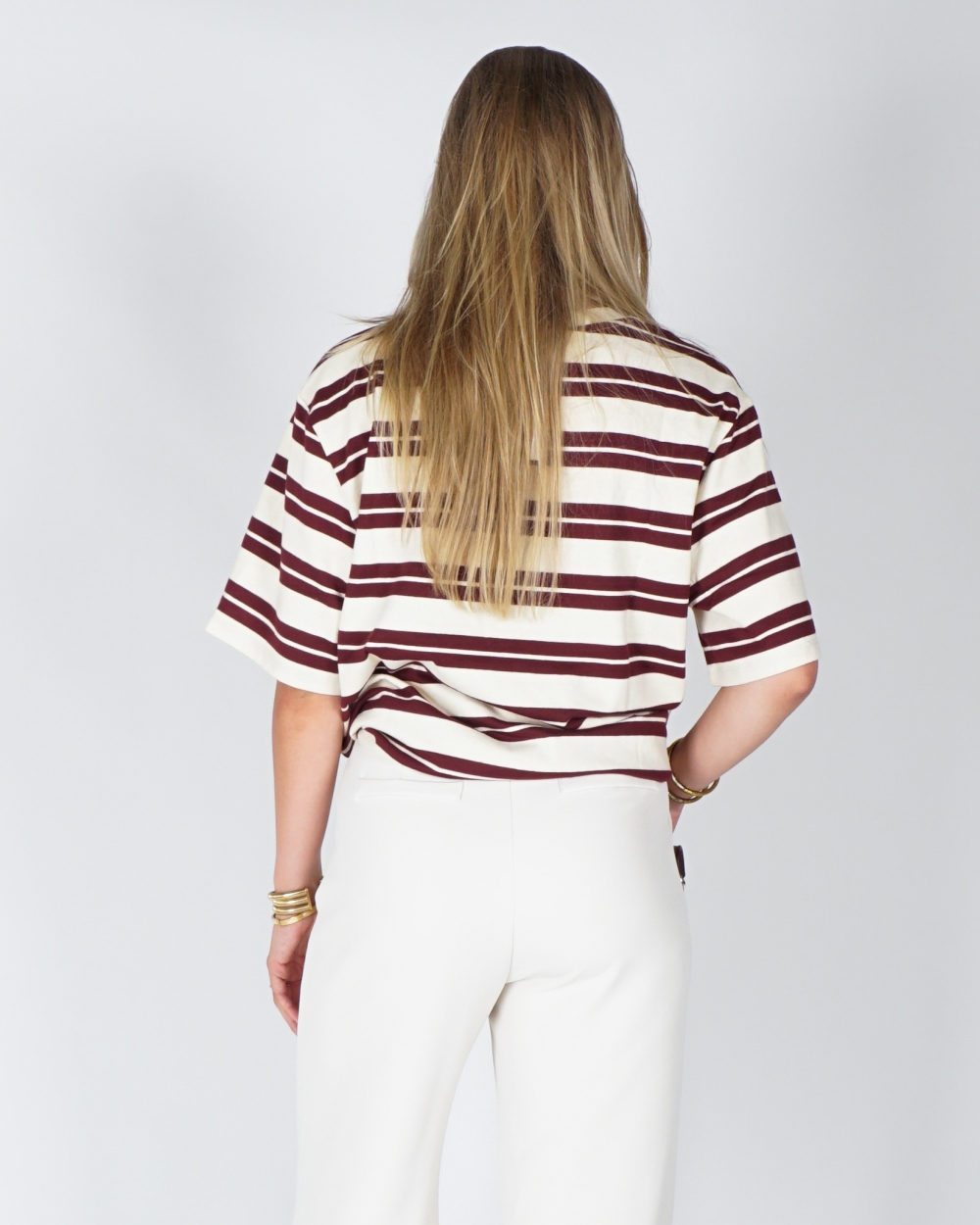 OVERSIZED GESTREEPT T-SHIRT ECRU/BORDEAUX