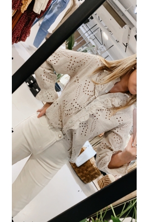 Beige 