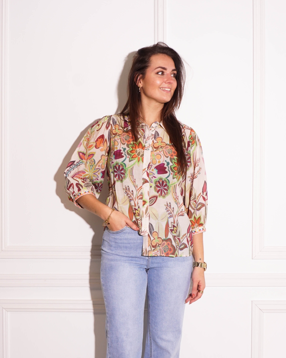 BLOUSE MET BLOEMENPRINT ECRU