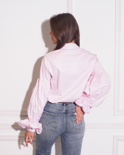 BLOUSE MET BALLON MOUW ROZE GESTREEPT