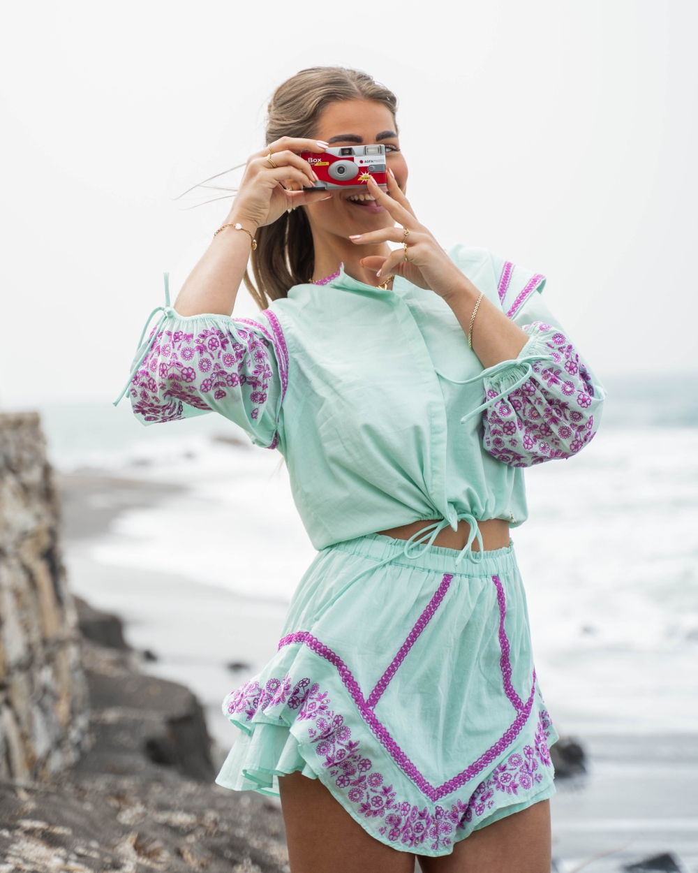 BLOUSE ABBEY LICHTBLAUW
