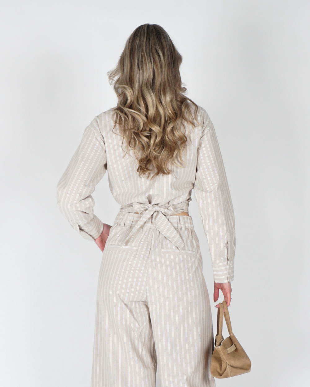 BLOUSE BANKS MET STREPEN BEIGE
