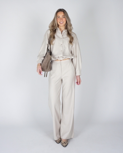 BLOUSE MET ASYMMETRISCHE SLUITING BEIGE