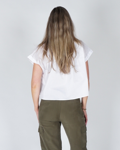 MOUWLOZE BLOUSE MET KNOOPDETAIL WIT