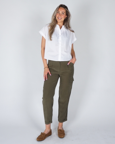 MOUWLOZE BLOUSE MET KNOOPDETAIL WIT