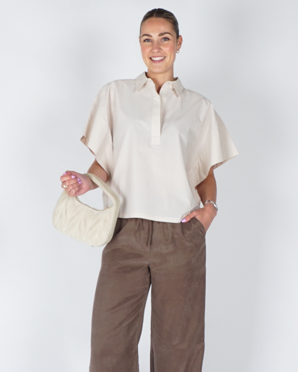 OVERSIZED BLOUSE MET MOUWDETAIL ECRU