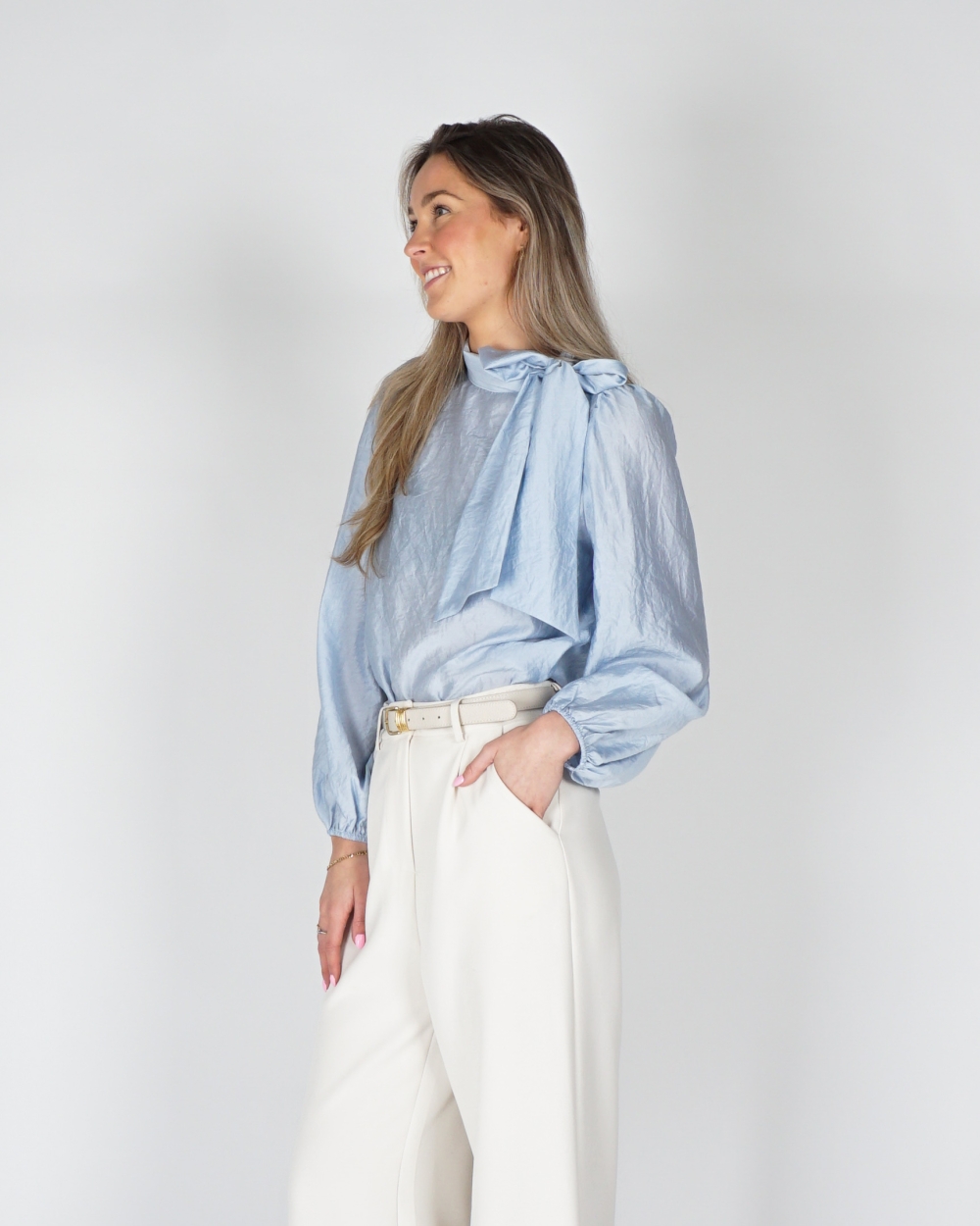 BLOUSE SELENE LICHTBLAUW