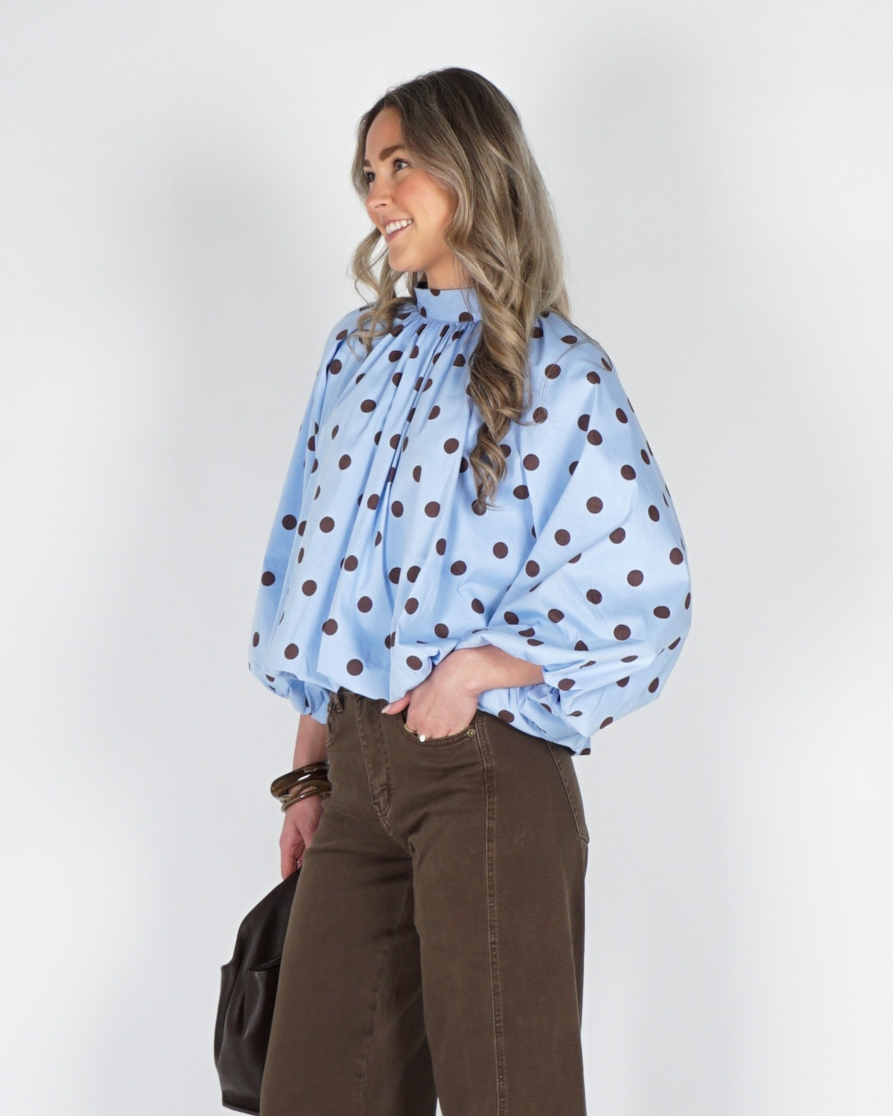 POLKA DOT BALLON BLOUSE BLAUW BRUIN