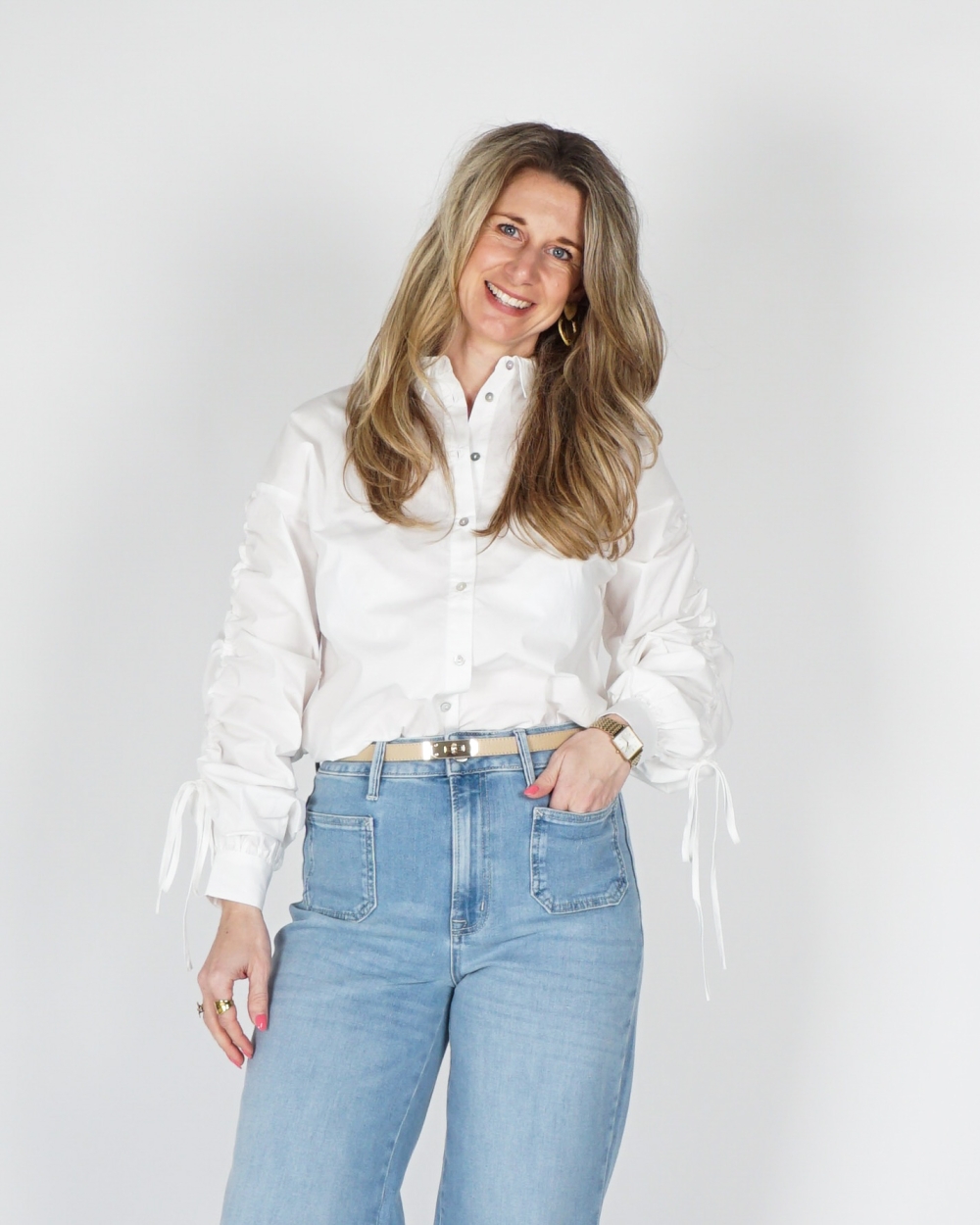 BLOUSE MET RUFFEL MOUW ROSA WIT 