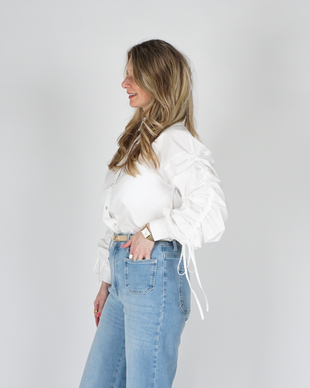 BLOUSE MET RUFFEL MOUW ROSA WIT 