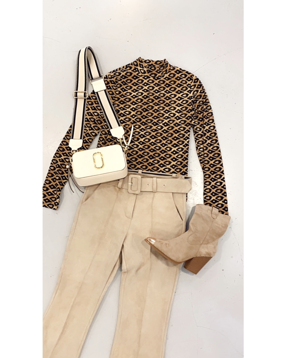 PRINTED LONG-SLEEVED MOCK NECK ORGA