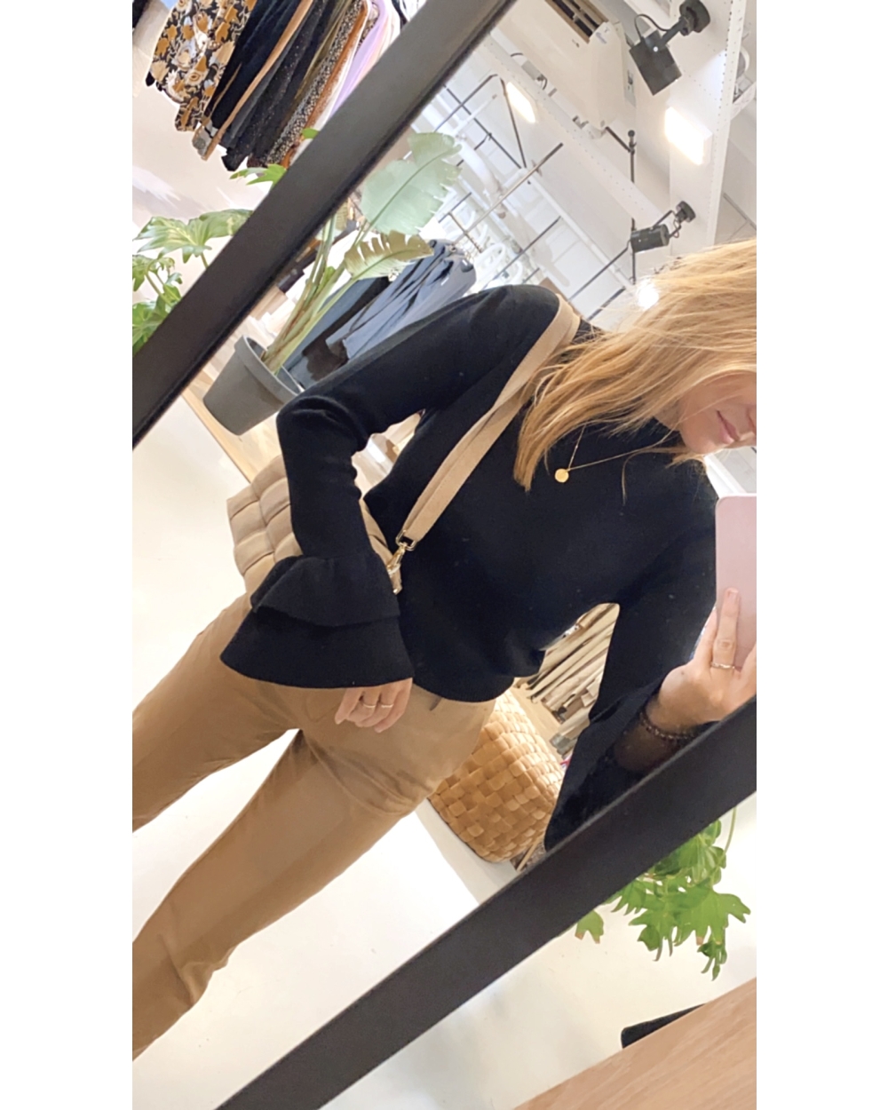 TOP ESMEE ZWART