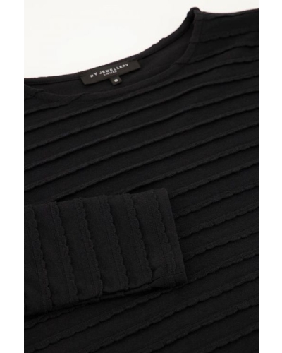 LONGSLEEVE TOP WITH SCALLOPED ZWART