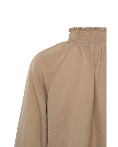 BLOUSE MET GESMOKTE HALS BRUIN