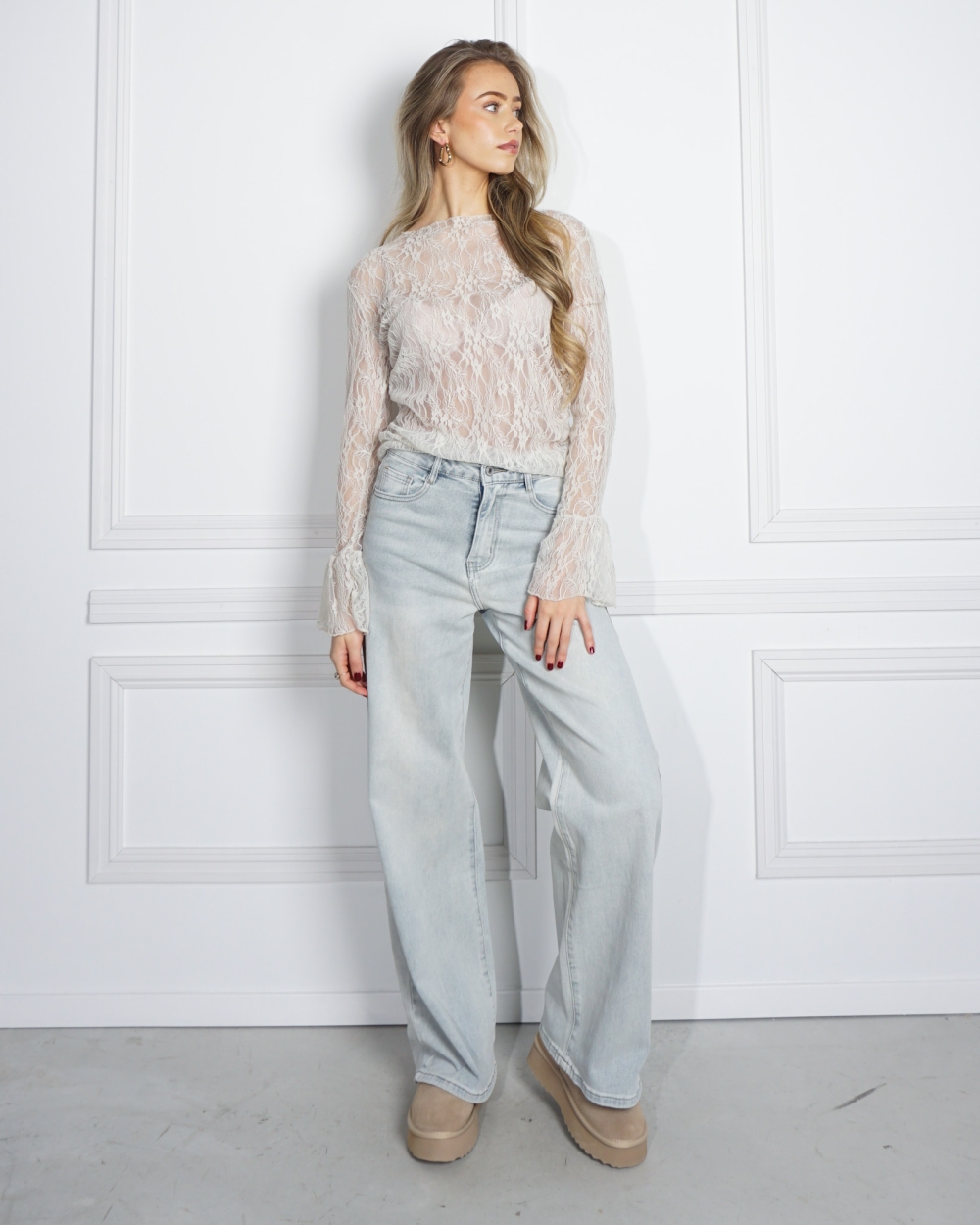 LACE SMOCK TOP BEIGE