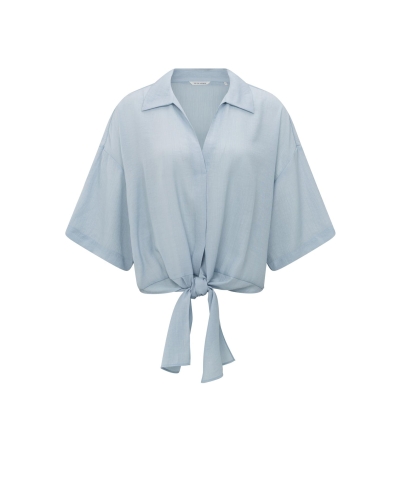 TOP MET KNOOPDETAIL EN WIJDE MOUWEN BLAUW 